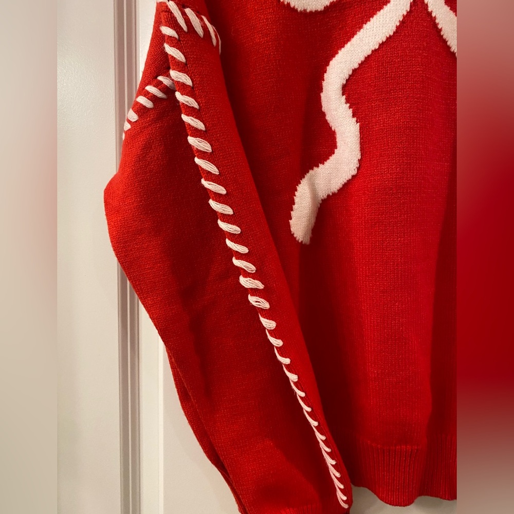 Boutique Main Strip Red Sweater White Bow Detail Small - Picture 4 of 7